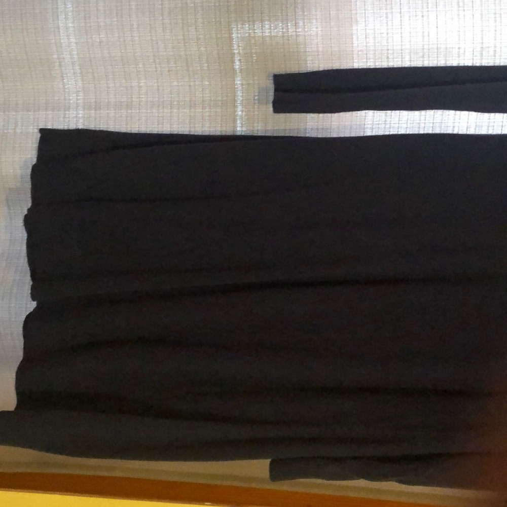 Dress - Picture 8 of 8